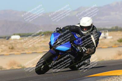 media/Oct-08-2022-SoCal Trackdays (Sat) [[1fc3beec89]]/Turn 9 Inside (10am)/